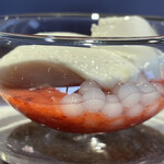 松石 - 大崎産苺のソースとタピオカに杏仁豆腐のムース　