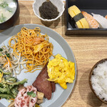 沖縄逸の彩ホテル - 1日目の朝食