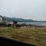 +コハクテラス - 店内から見た