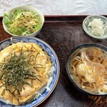 盛籠庵 - 親子丼にはそば付き