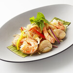Seafood thai flick salad