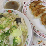 餃子の王将 - 五目あんかけタンメン＆餃子