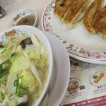 餃子の王将 - 五目あんかけタンメン＆餃子