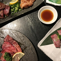 焼肉 にくなべ屋 神戸びいどろ 北野坂店 - 