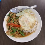 87 Just Thai Killiney - バジルチキンライス