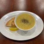 Donergy Turkish Kebab - レンティルスープ