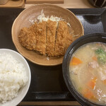 Katsuya - とん汁定食(ロース)