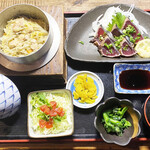 特攻おばさんの店 知覧茶屋 - 料理写真:カツオのタタキと釜飯