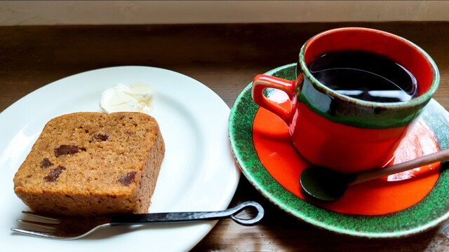 ブック ウィズ カフェ メアリーコリン 榴ケ岡 | 本とカフェの融合空間