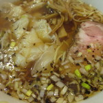 名物屋 - ８００えん『ワンタンメン』2013.2