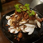 キュイジーヌR - マッシュルームのアンチョビソース