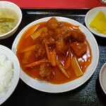 雲隆 - 酢豚定食？850円(税別)