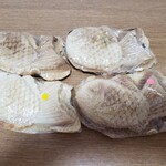 升田屋 - 上 あんこ、左 クリーム、右 さくら