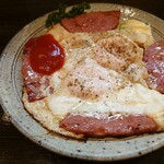 食楽 - 厚切りハムステーキ(目玉焼き付き)