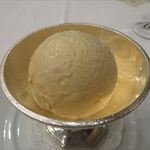 ザ・フジヤ - バニラアイスクリーム