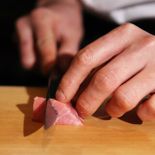 大切な方との幸せな時間を繋ぐお料理を作る。料理人・丹敏男