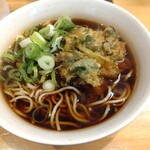 一〇そば - あさりと三つ葉のかき揚げです