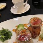 ガストロノミー ジョエル・ロブション - フランス産小鳩とフォアグラのキャベツ包み