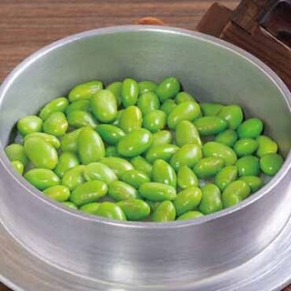 炊きたて熱々の釜飯！