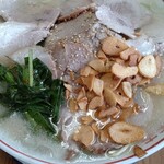 ふくちゃんラーメン - 美味そう、フライドガーリック♪