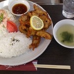 焼肉と料理シルクロード - 若鳥ザンギプレート￥700