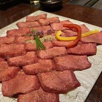 黒毛和牛焼肉 虎斑 北新地店 - 