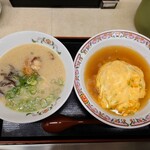 餃子の王将 - 令和4年4月 平日ランチタイム(11:00〜15:00)限定
日替わりランチ
ニラ玉天津飯＋とんこつラーメン 748円