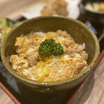 完全個室居酒屋 酒槽 - 親子丼　¥1,000