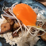 海老丸らーめん - 飛騨旨豚山椒丼　黄身トロリ