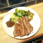 牛たん炭焼 利久 - 