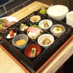 牛たん炭焼 利久 - 