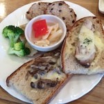 メルクカフェ - 温野菜サラダとタルティーヌ（2012年10月）