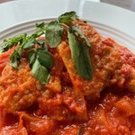 ``Abe chicken'' thigh stewed in tomato sauce