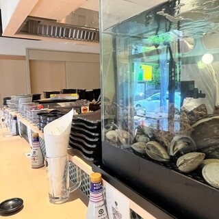 Shellfish freshly fried from the fish tank have a different level of freshness!