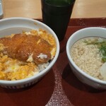 Nakau - かつ丼とうどんのセット