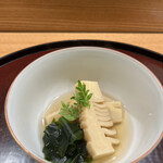 日本料理 太月 - ランチフルコース１７３２５円。若竹煮。筍のほのかなエグ味まで味わえます（╹◡╹）（╹◡╹）