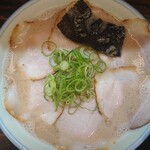 大砲ラーメン - チャーシューメン大盛930円