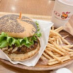 クア・アイナ - 