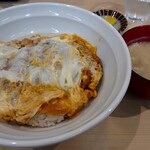 とんかつ檍のカレー屋 いっぺこっぺ - かつ丼