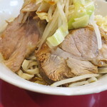 ラーメン二郎 - この日の豚