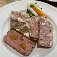 シャルキュ - シャルキュトリ盛り合わせ。