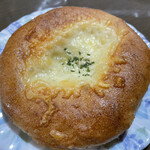 ブーランジュリー パリゴ - ３種のチーズフォカッチャ