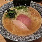 芳醇香味そば（醤油）750円