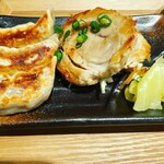 肉汁餃子のダンダダン - なかなかのボリューム感。