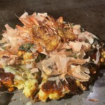 Okonomiyaki Takotsubo - たこ壺特製焼