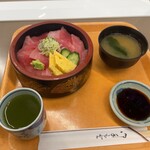 和可奈 - 鉄火丼
