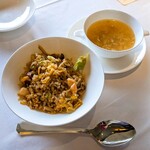 聚景園 - 五目チャーハン・牛ミンチと袋茸のとろみスープ