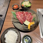 焼肉ホルモン酒場 陽真 - 