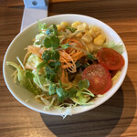 ぎゅう丸 マリノアシティ 福岡店 - オニオンドレッシングで(梅ドレッシングもあるようです)