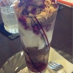 ジゅんベリーCafe - チョコレートパフェ